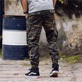 High street style tapered leggings camouflage jogging workwear functional multi-pocket cuffed pants trendy men's slim fit casual pants