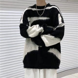 Eoior  American Style High Street Black and White Striped Round Neck Sweater Men Loose and Contrasting Color Outerwear Sweater Knitwear